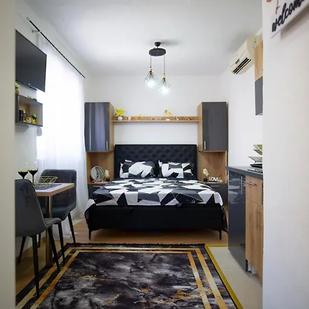 Apartman Luxury Milicevic 2 *
